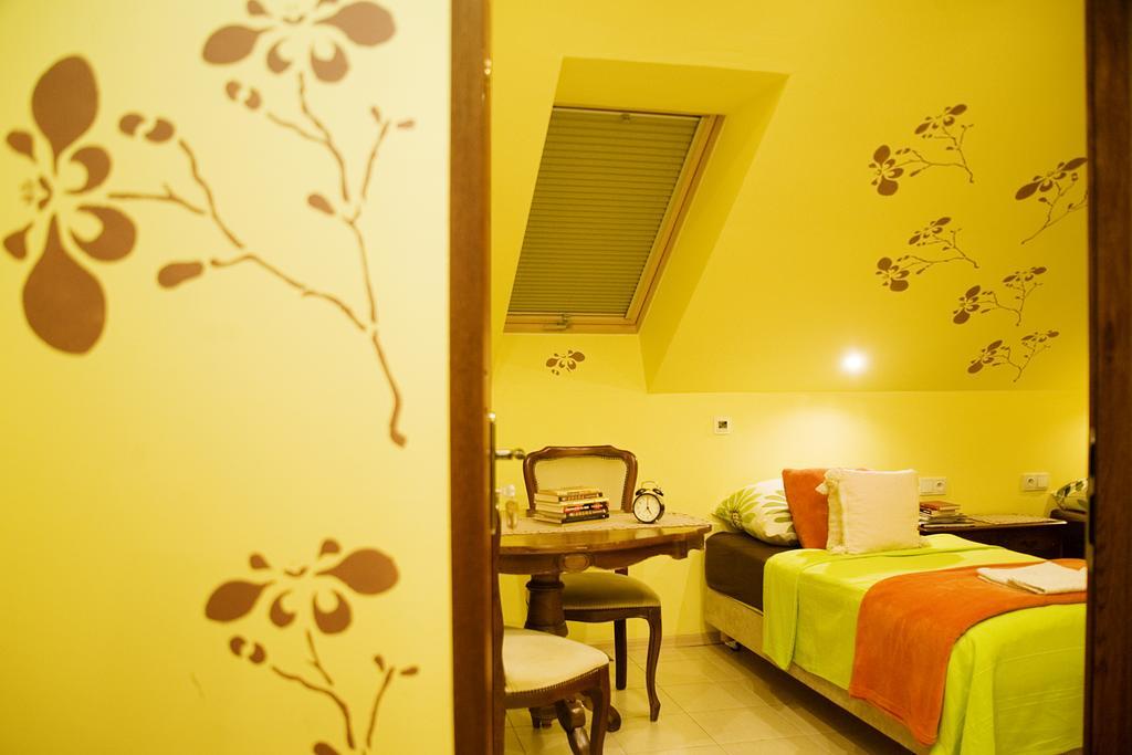 Medison Family Boutique B&B Kielce Zimmer foto